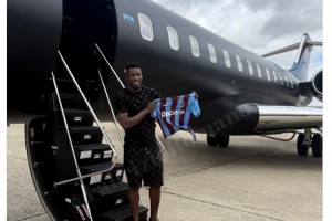 体育赛事-罗马诺：奥纳纳正在前往土耳其，将在今天与特拉布宗体育签约