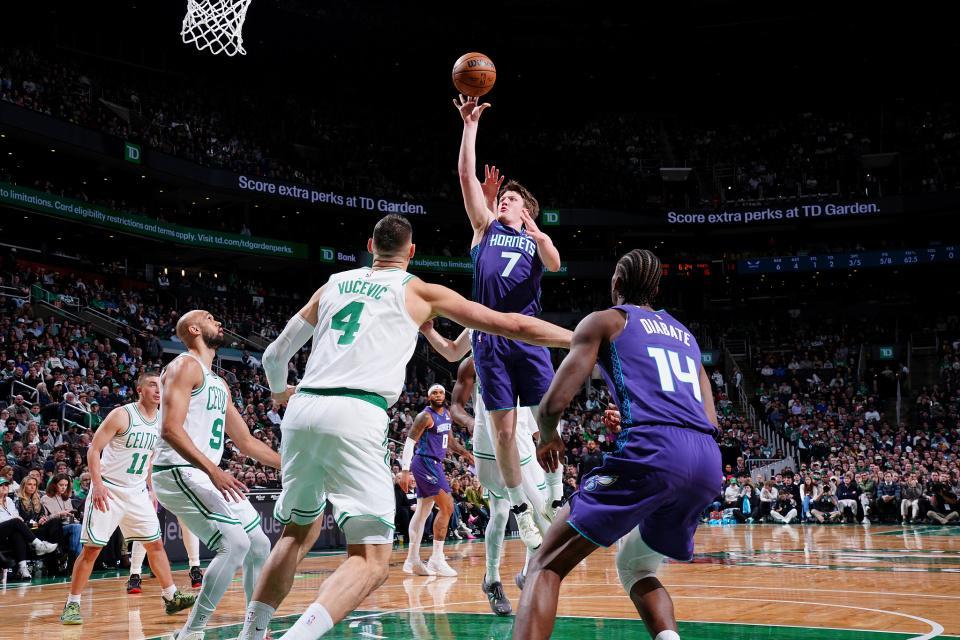 vip 注册地址-19战16胜，黑马29分大胜东部第二！4号秀平乔丹神纪录+4换2淘到宝