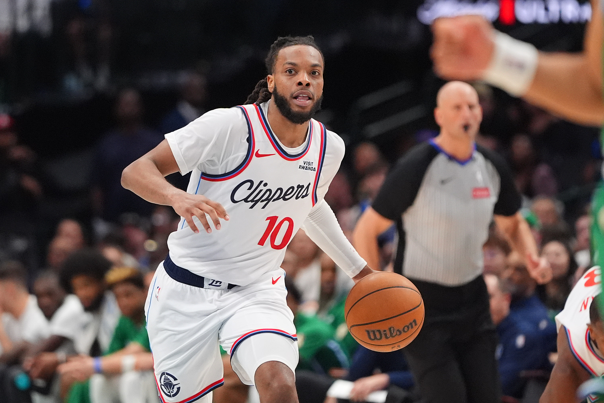 体育赛事-NBA：加兰41分快船加时力克独行侠 老鹰黄蜂主场获胜