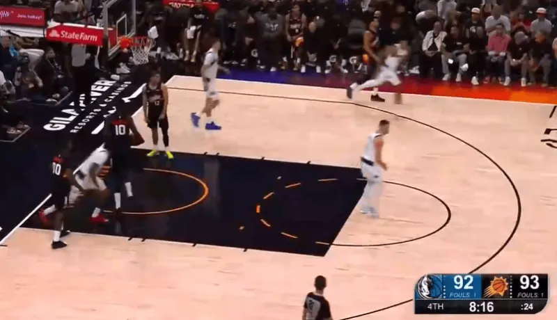 vip 注册地址-克里斯蒂反击中再中三分，独行侠最多落后17分现已反超太阳